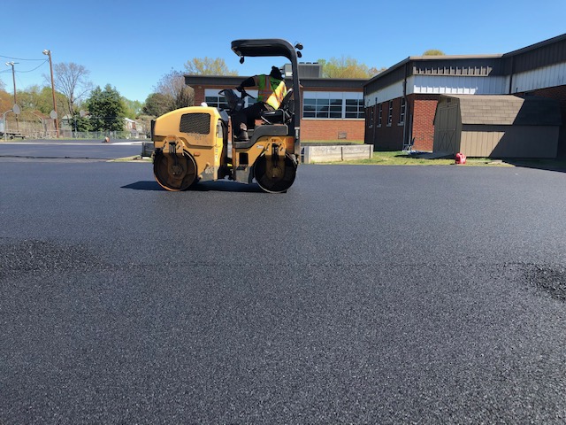 Read more about the article Asphalt Contractor in Richmond completes project for Henrico County school